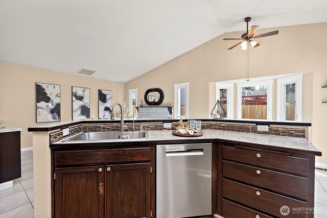 5306 169th Place SW, Lynnwood, WA 98037