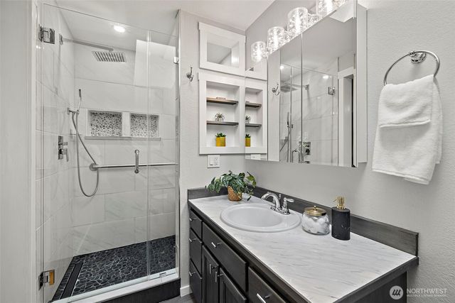 5306 169th Place SW, Lynnwood, WA 98037