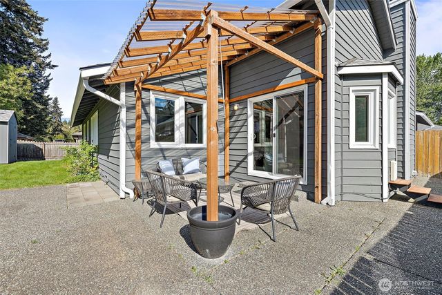 5306 169th Place SW, Lynnwood, WA 98037