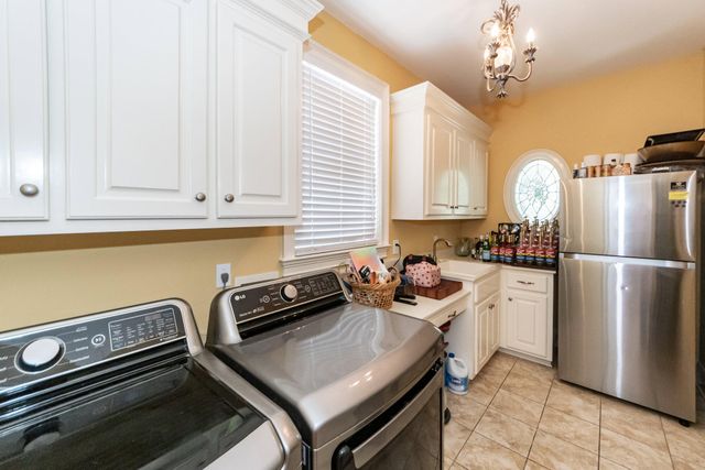 8581 Refuge Pointe Circle, North Charleston, SC 29420