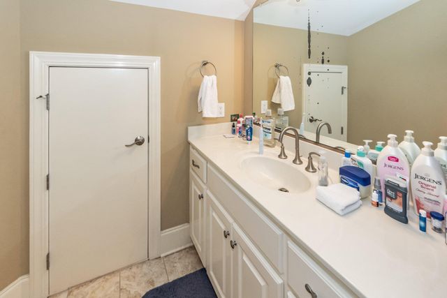 8581 Refuge Pointe Circle, North Charleston, SC 29420