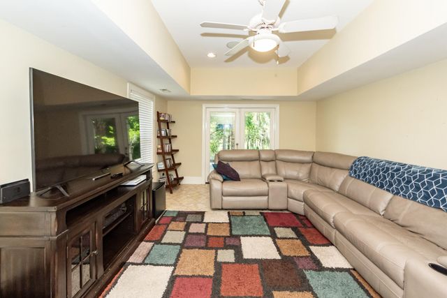 8581 Refuge Pointe Circle, North Charleston, SC 29420