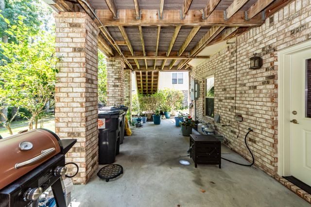 8581 Refuge Pointe Circle, North Charleston, SC 29420