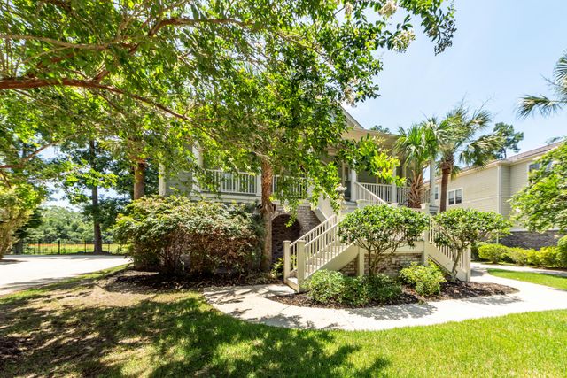 8581 Refuge Pointe Circle, North Charleston, SC 29420