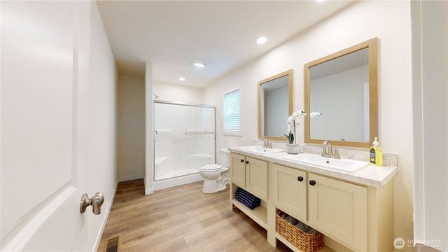 361 Eridani Loop SE, Ocean Shores, WA 98569