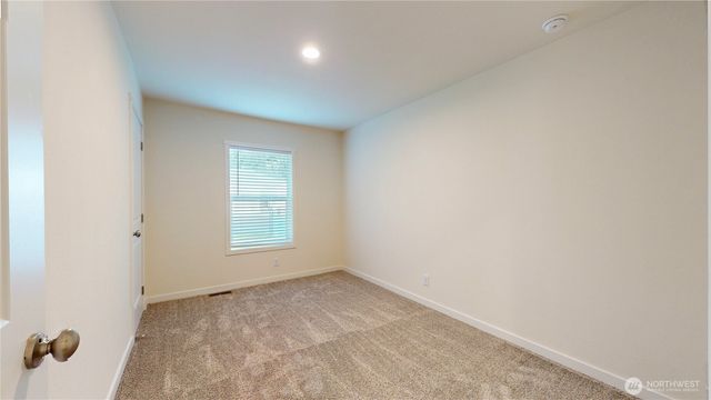 361 Eridani Loop SE, Ocean Shores, WA 98569