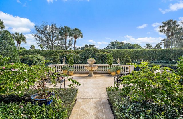 11818 Lost Tree Way, North Palm Beach, FL 33408