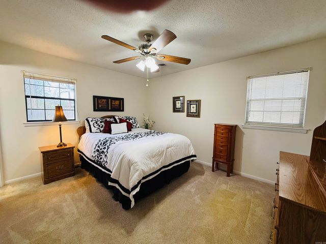 8813 Holiday, Sherwood, AR 72120