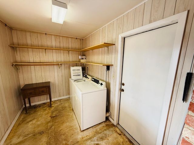 8813 Holiday, Sherwood, AR 72120