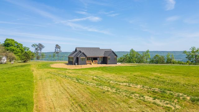 2673 Ga-301, Trenton, GA 30752