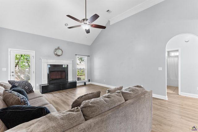 208 Mahan Drive, Perry, GA 31069