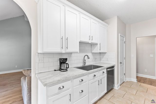 208 Mahan Drive, Perry, GA 31069