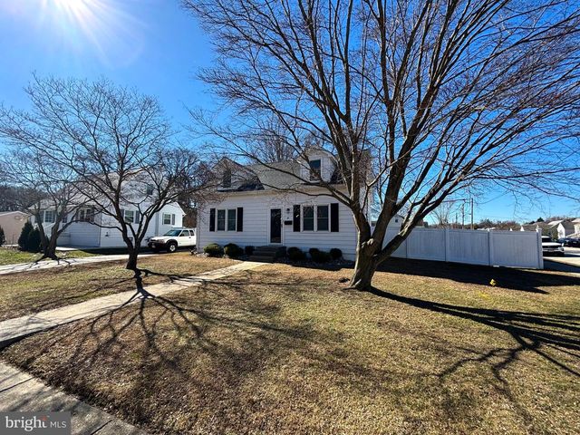 61 NEW JERSEY AVE, Pennsville, NJ 08070