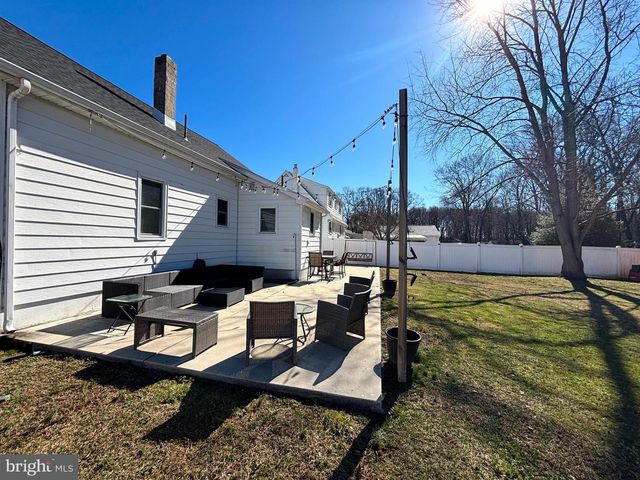 61 NEW JERSEY AVE, Pennsville, NJ 08070