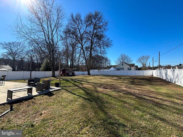 61 NEW JERSEY AVE, Pennsville, NJ 08070