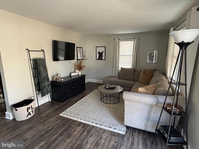 61 NEW JERSEY AVE, Pennsville, NJ 08070