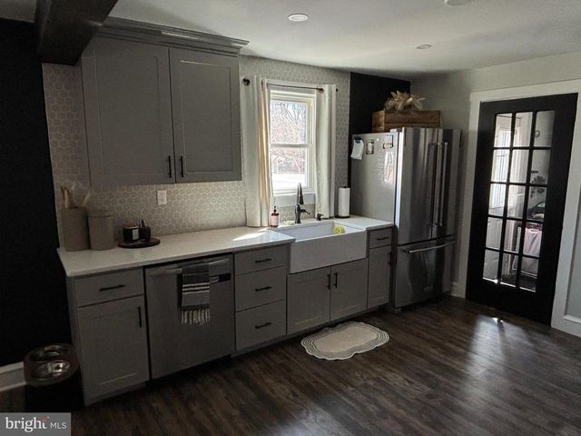 61 NEW JERSEY AVE, Pennsville, NJ 08070