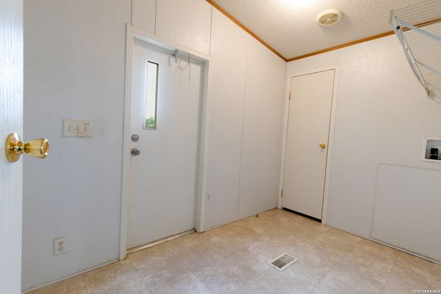 4780 COUNTY ROAD 307, Jourdanton, TX 78026