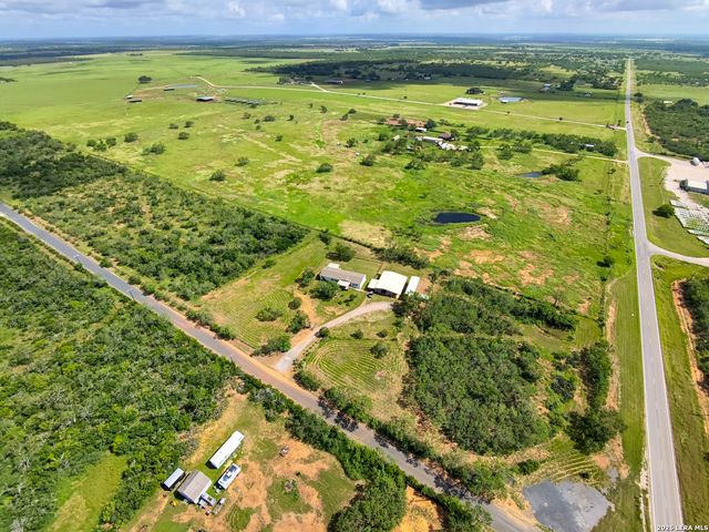 4780 COUNTY ROAD 307, Jourdanton, TX 78026
