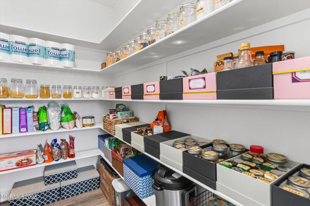 325 S Pah Rah Rdg Drive, Sparks, NV 89441