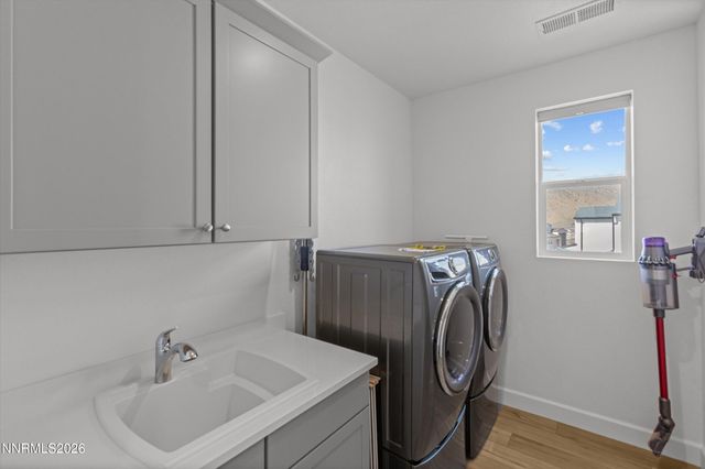 325 S Pah Rah Rdg Drive, Sparks, NV 89441