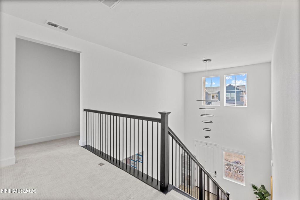 Image 25 of property listing at 325 S Pah Rah Rdg Drive, Sparks, NV 89441