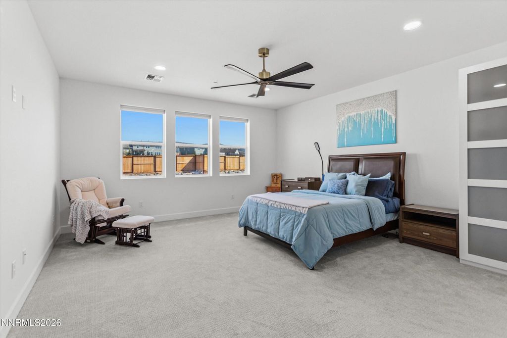 Image 29 of property listing at 325 S Pah Rah Rdg Drive, Sparks, NV 89441