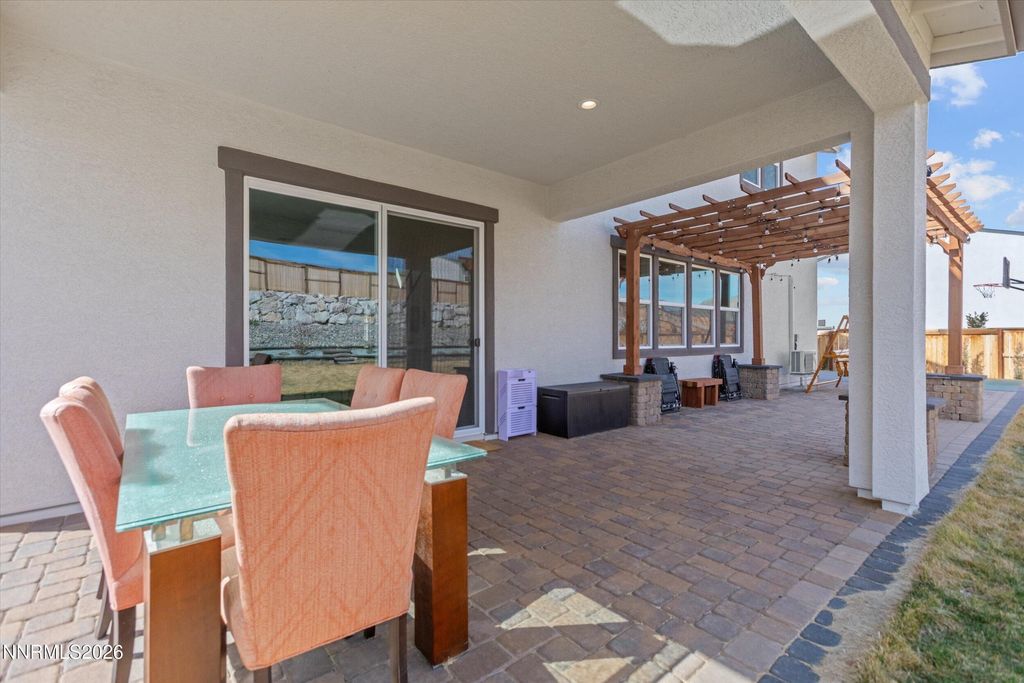 Image 54 of property listing at 325 S Pah Rah Rdg Drive, Sparks, NV 89441