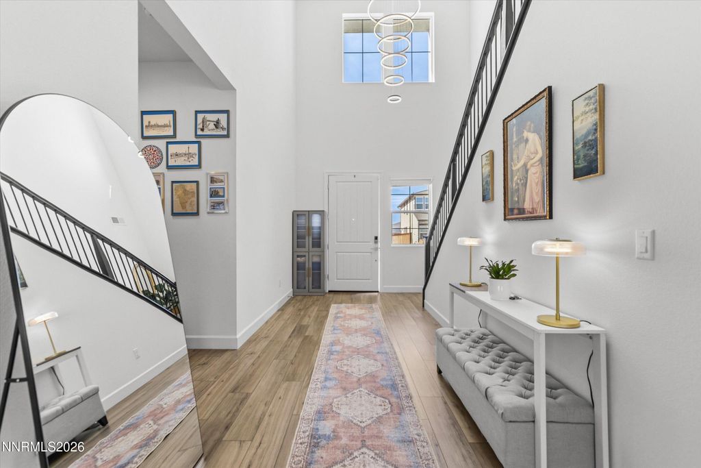 Image 8 of property listing at 325 S Pah Rah Rdg Drive, Sparks, NV 89441