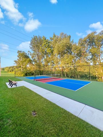 12 Surrey Court, Grayslake, IL 60030