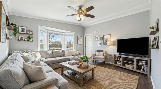 12 Surrey Court, Grayslake, IL 60030