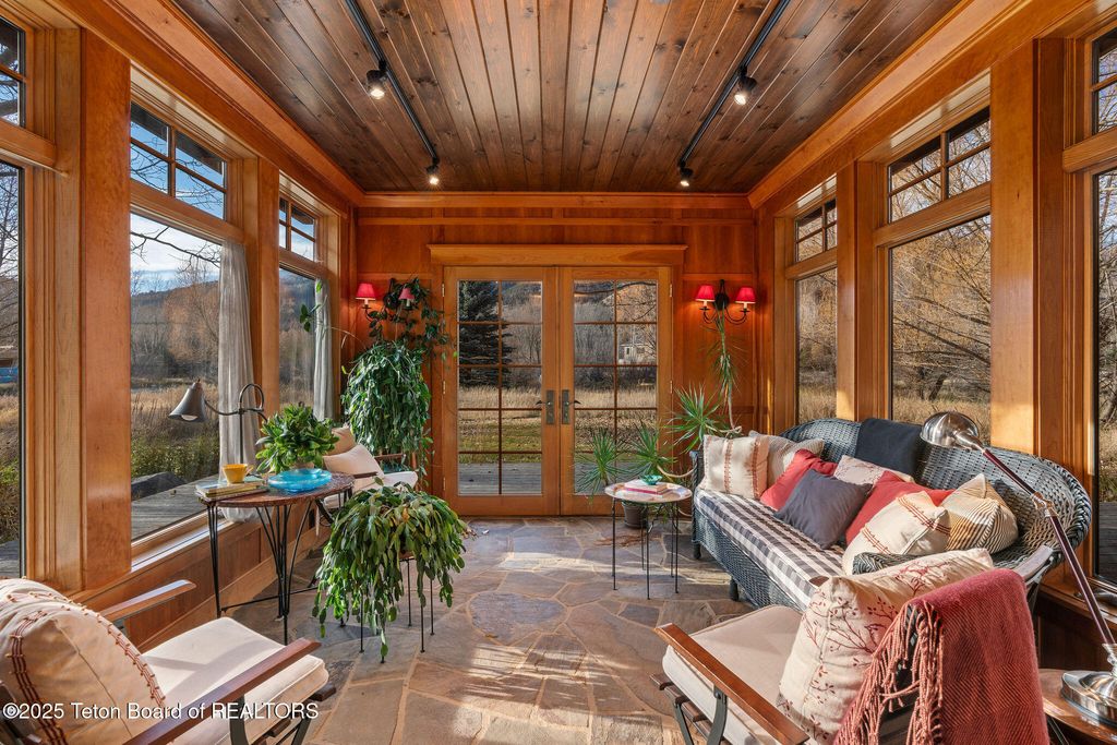 1415 N SECOND Street, Wilson, WY 83014 photo 12