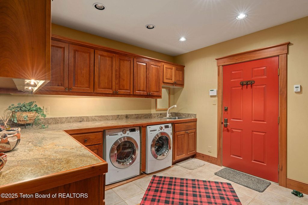 1415 N SECOND Street, Wilson, WY 83014 photo 16