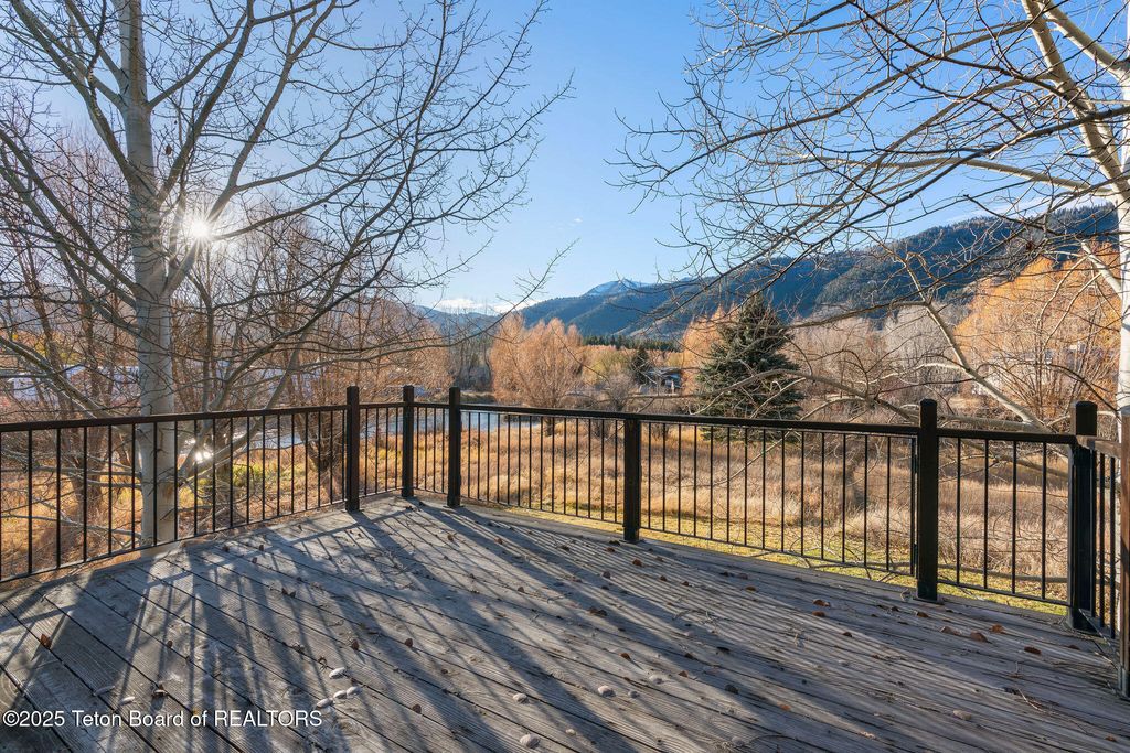 1415 N SECOND Street, Wilson, WY 83014 photo 19