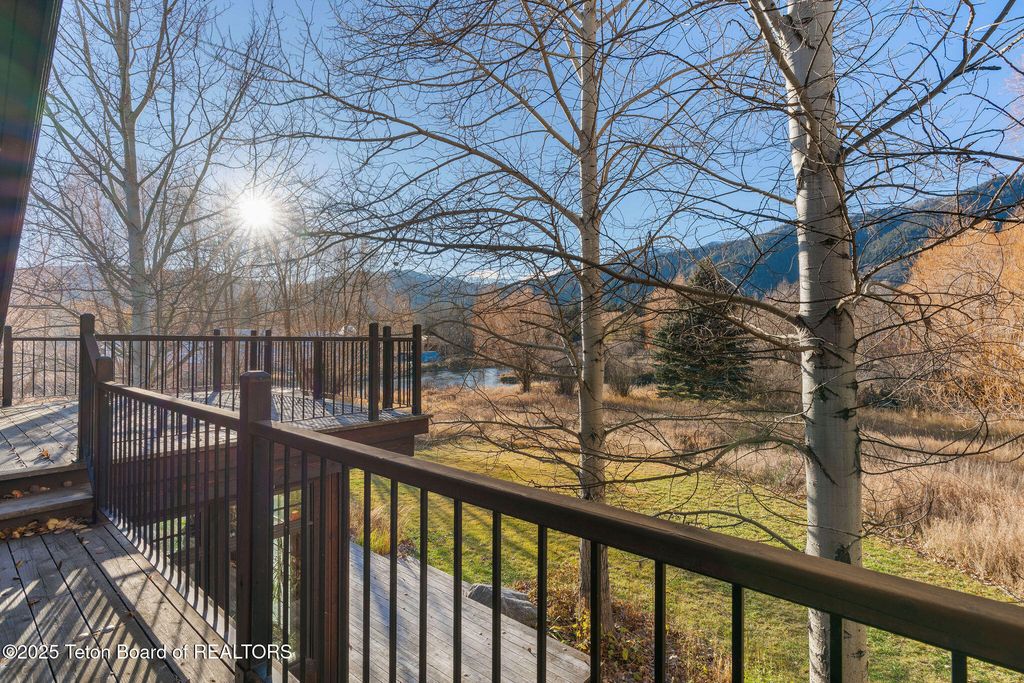 1415 N SECOND Street, Wilson, WY 83014 photo 22