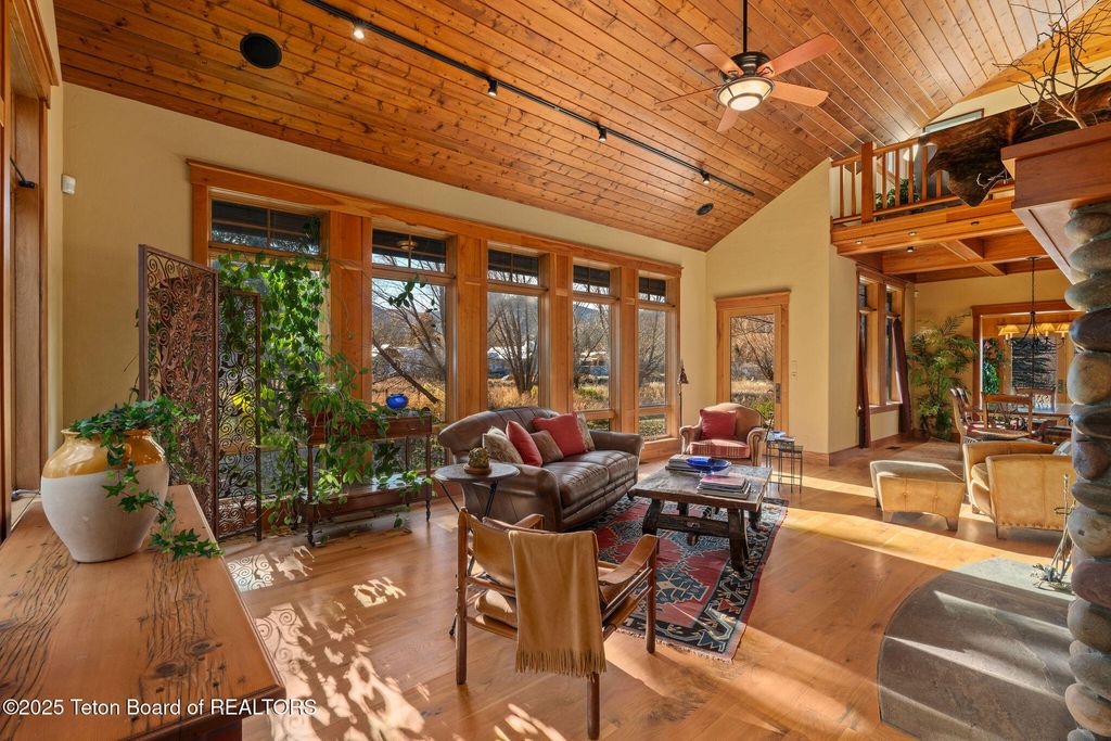 1415 N SECOND Street, Wilson, WY 83014 photo 8