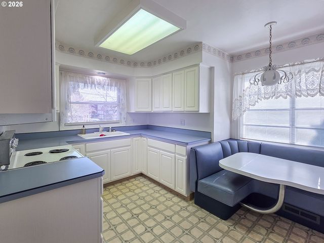 2359 Se 59TH Ave, Portland, OR 97215