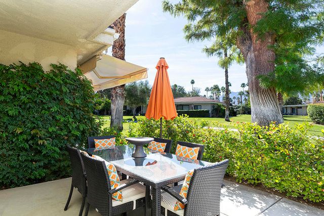 2321 Silver Oak Circle, Palm Springs, CA 92264