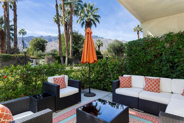 2321 Silver Oak Circle, Palm Springs, CA 92264