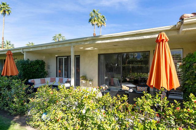 2321 Silver Oak Circle, Palm Springs, CA 92264