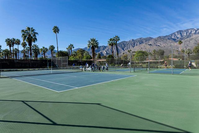 2321 Silver Oak Circle, Palm Springs, CA 92264