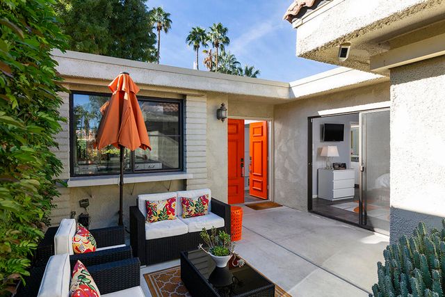 2321 Silver Oak Circle, Palm Springs, CA 92264