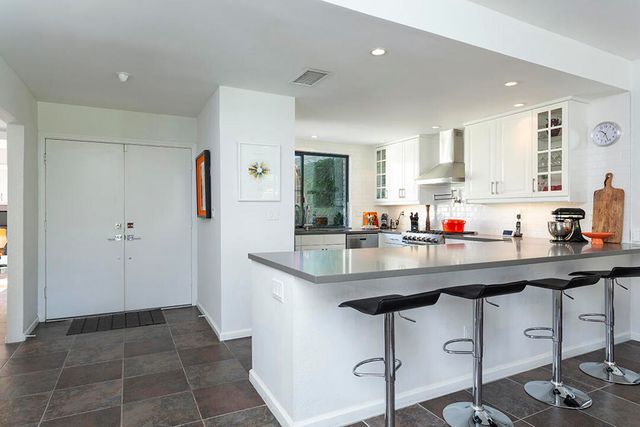 2321 Silver Oak Circle, Palm Springs, CA 92264