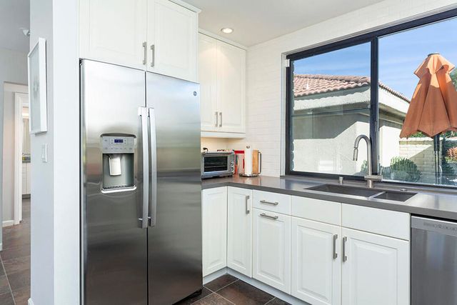 2321 Silver Oak Circle, Palm Springs, CA 92264