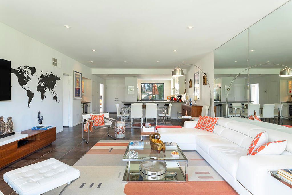 Image 17 of property listing at 2321 Silver Oak Circle, Palm Springs, CA 92264