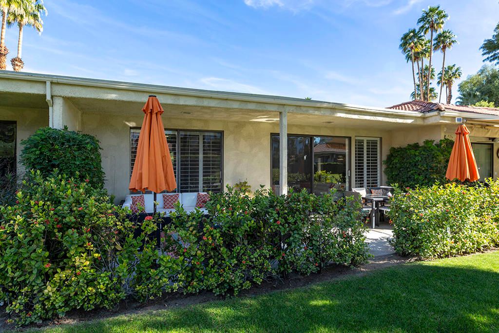 Image 24 of property listing at 2321 Silver Oak Circle, Palm Springs, CA 92264