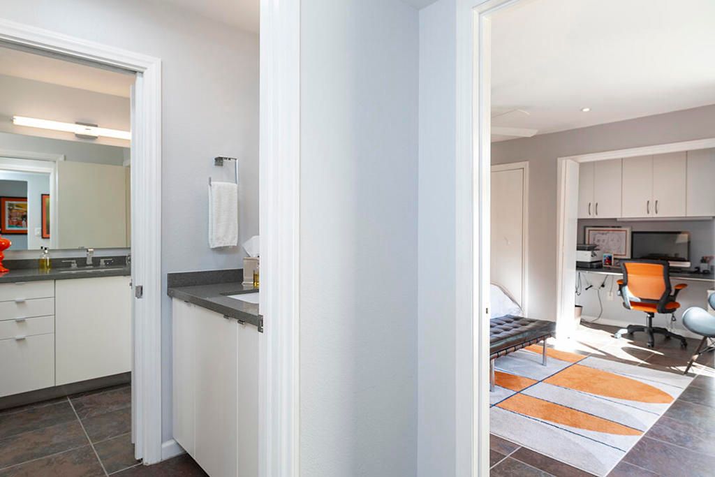 Image 41 of property listing at 2321 Silver Oak Circle, Palm Springs, CA 92264