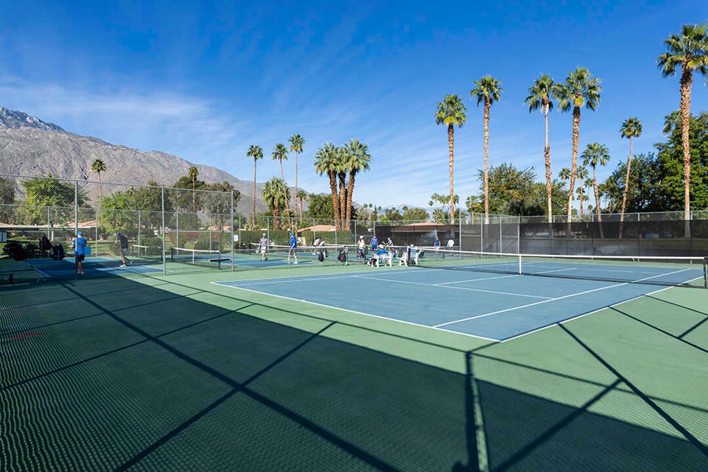 Image 44 of property listing at 2321 Silver Oak Circle, Palm Springs, CA 92264