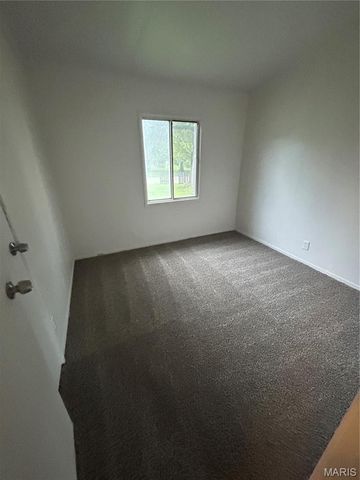 1120 Saint Michael Drive, Cahokia, IL 62206