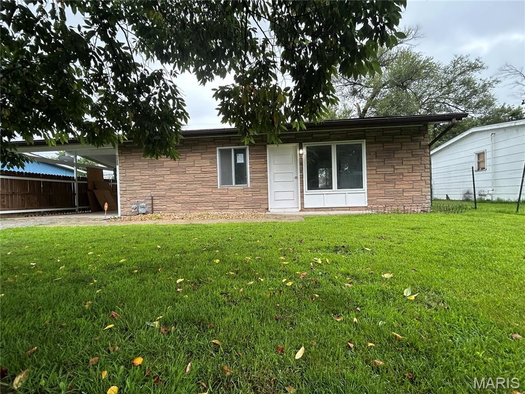 1120 Saint Michael Drive, Cahokia, IL 62206